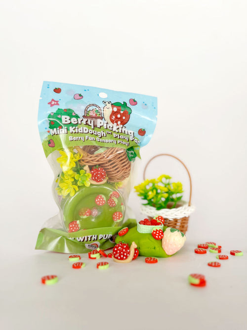 Berry Picking Mini Play Pack